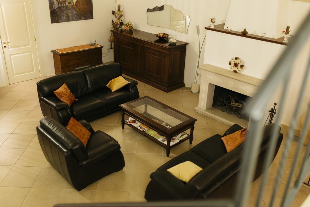 Residence Del Casalnuovo มาเตรา ภายนอก รูปภาพ