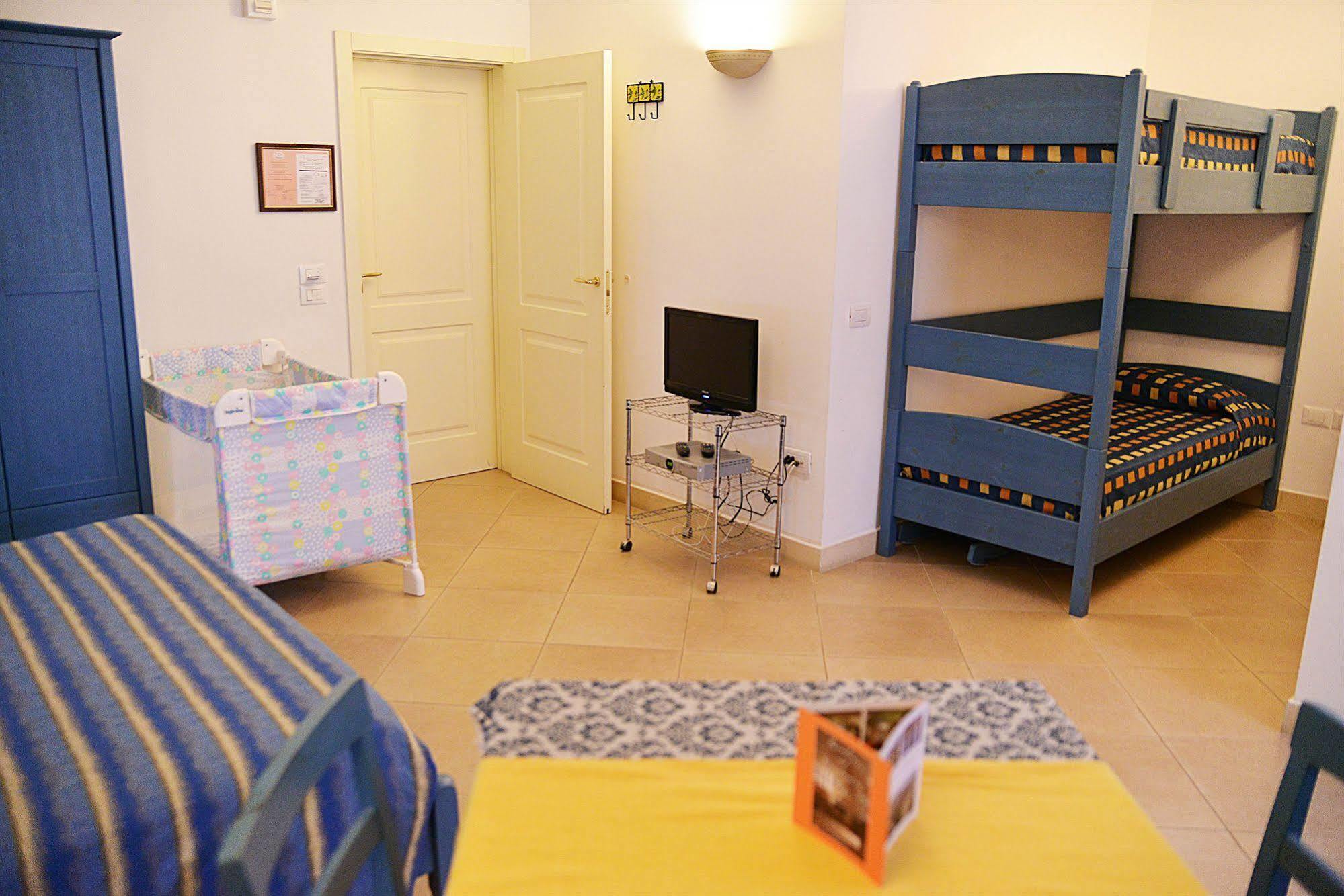 Residence Del Casalnuovo มาเตรา ภายนอก รูปภาพ